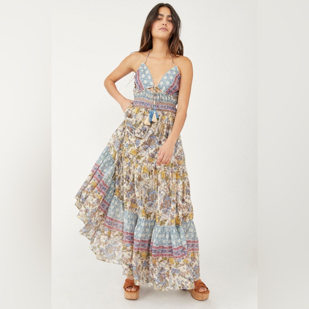 💰SOLD💰Free People Floral BohO Real Love Maxi Dress Multi blue Sz L 🤩HOST PICK - Picture 2 of 4